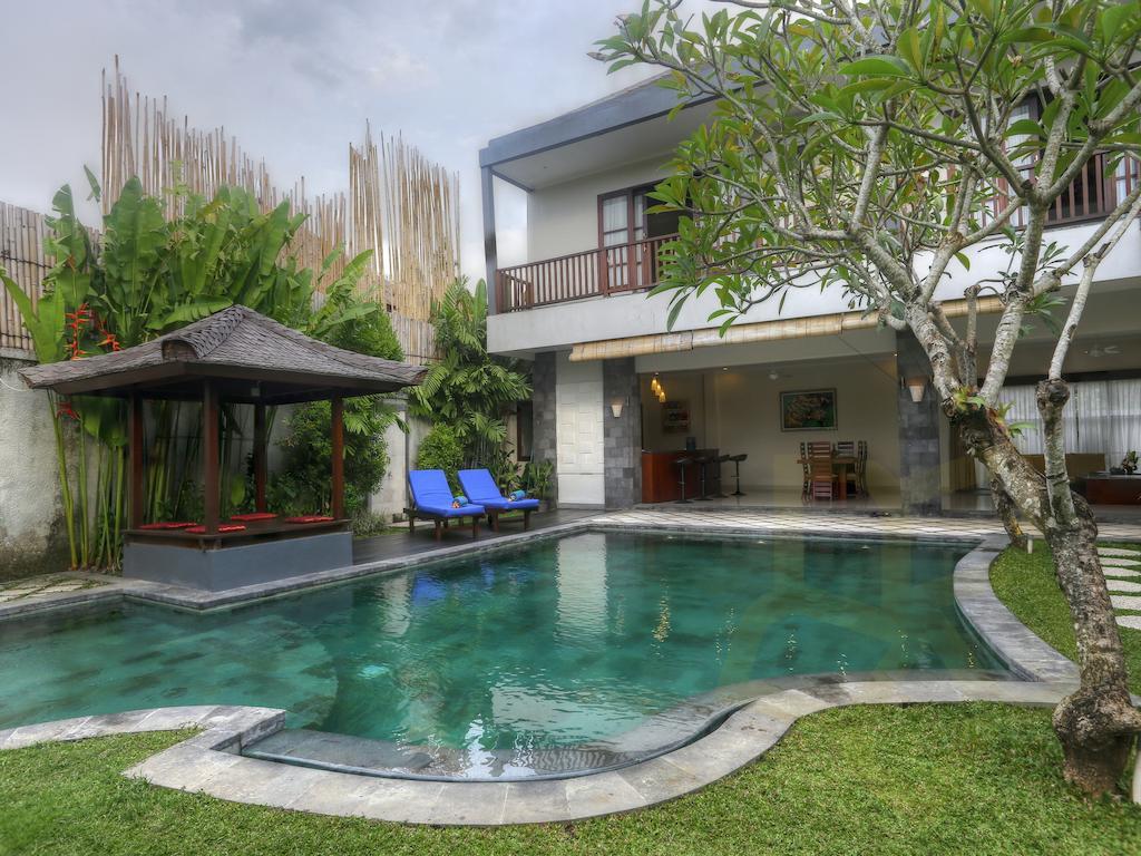 Villa Fanisa クタ 部屋 写真