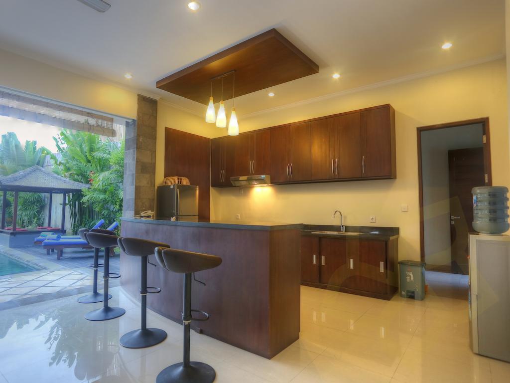 Villa Fanisa クタ 部屋 写真